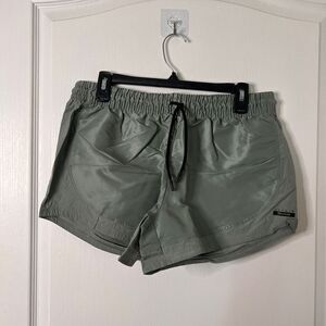 Reebok Core 10 Womens Athletic Running Shorts Size Medium Shining‎ Green NWT